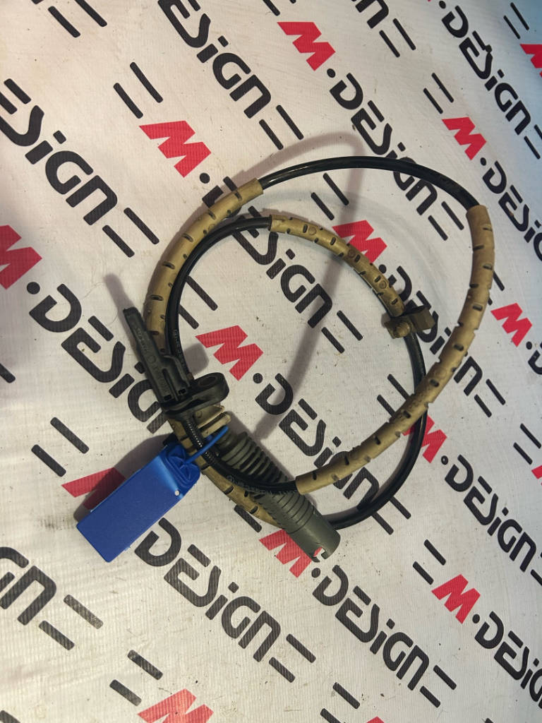 Датчик ABS задний BMW E82 34526762476