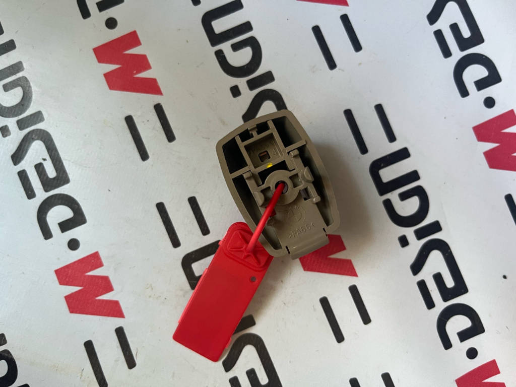 Контропора солнцезащитного козырька BMW 51167227032