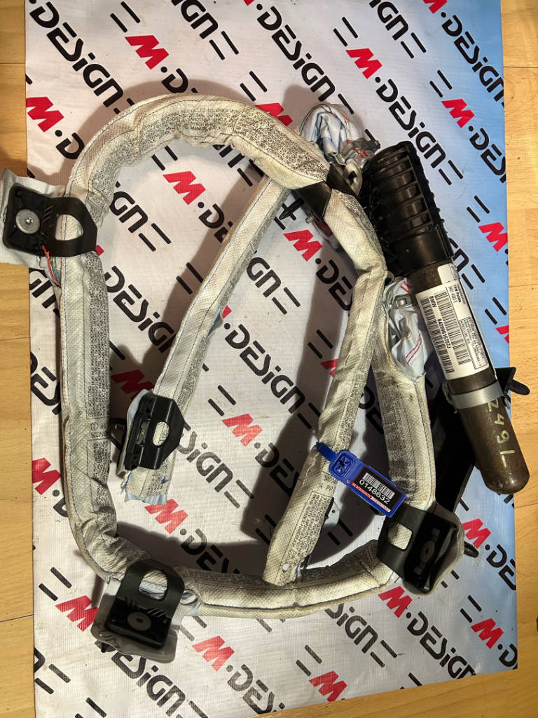 Шторка подушка безопасности боковая BMW e82 72122996167