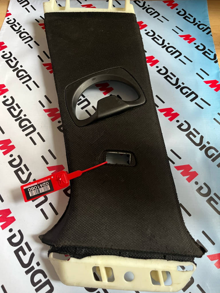 Накладка центральной стойки Л Вх BMW 51437846229