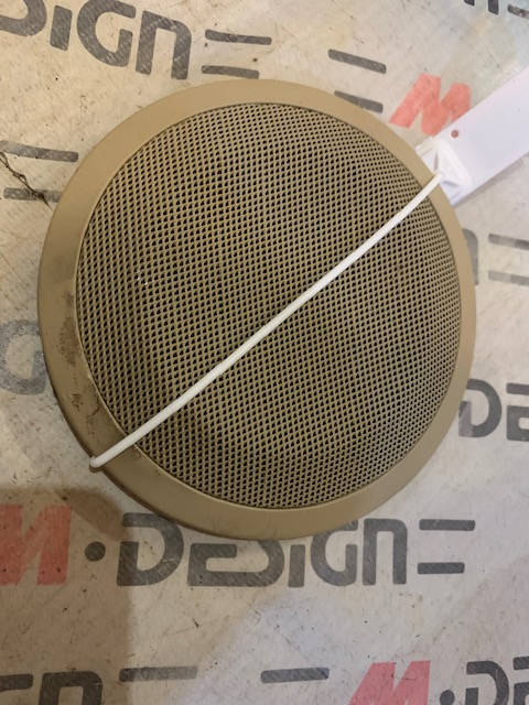Крышка (Сетка) динамика (1 шт) беж BMW Е90 51417144563