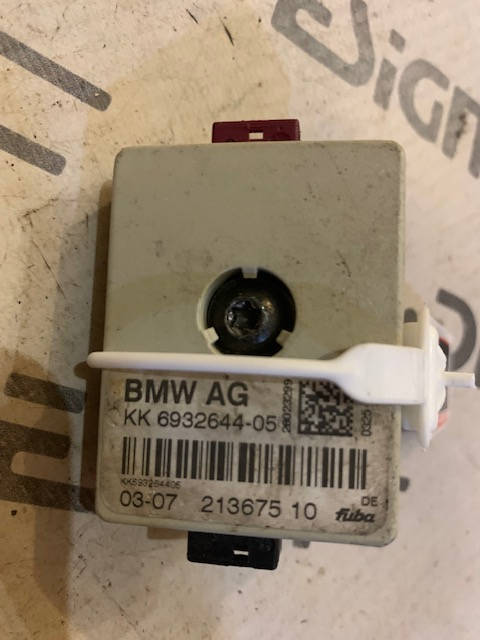 Усилитель антенны BMW E90 65206932644