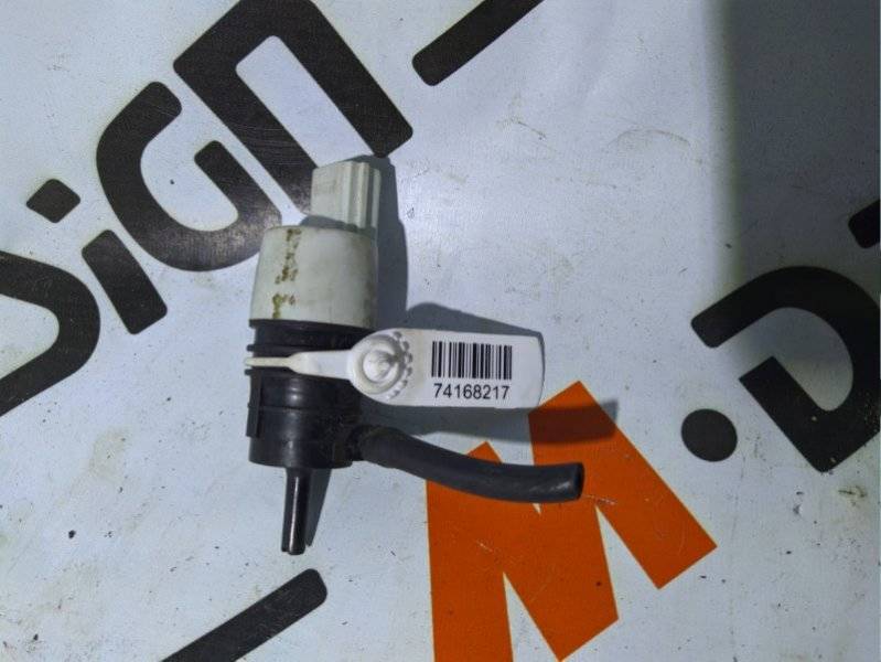 Насос стеклоомывателя 67127298309 BMW 1-Series E88 N55B30