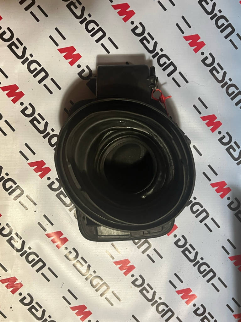 Лючок бензобака Bmw 51177073961