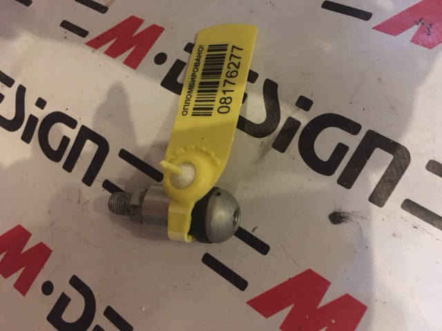 Резьбовой клапан системы RDC на BMW 36146792828