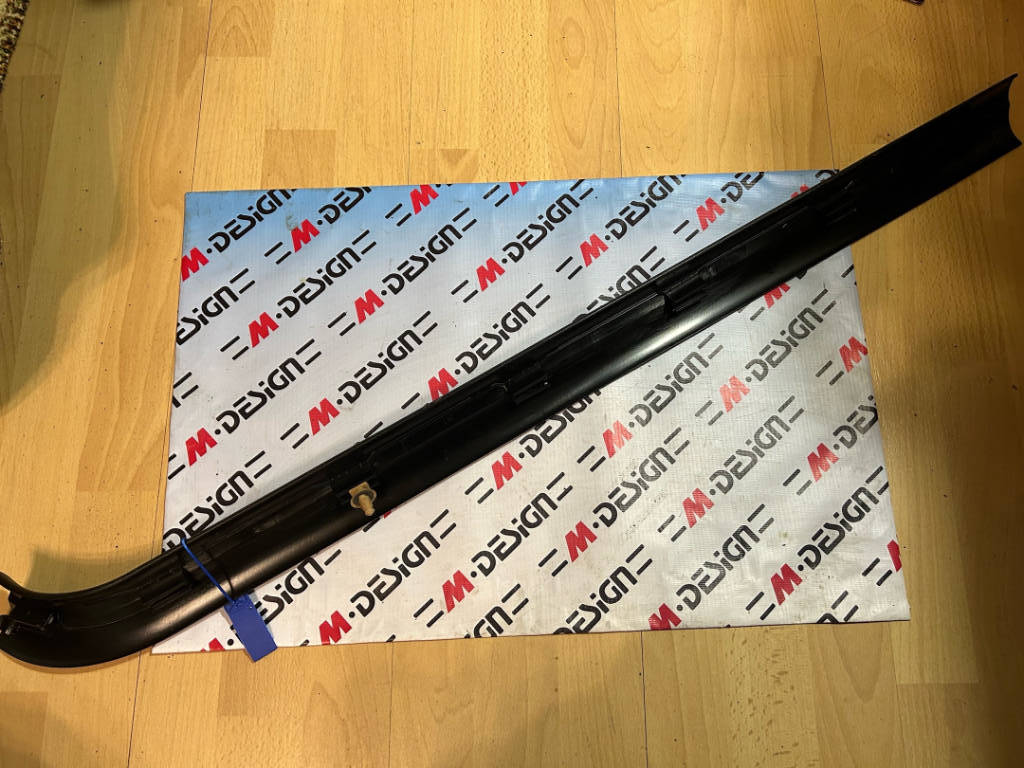 Защитная планка порога Правая Внутренняя bmw 51476981706