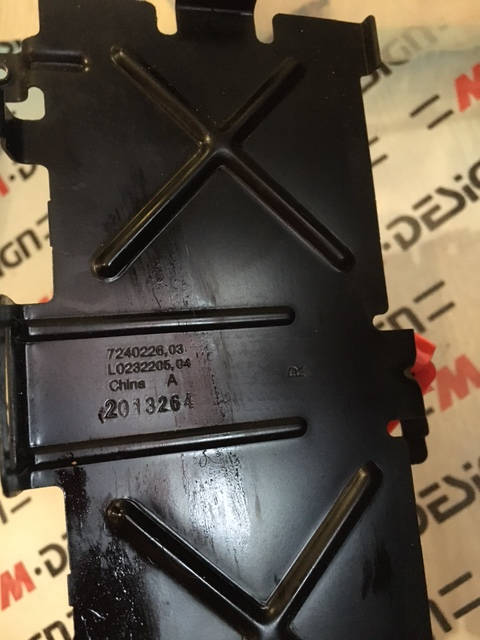 Кронштейн ЭБУ Правый BMW F20 F25 52107240226