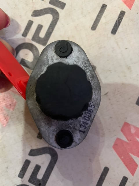 Упорный буфер багажника BMW E92 51717162385