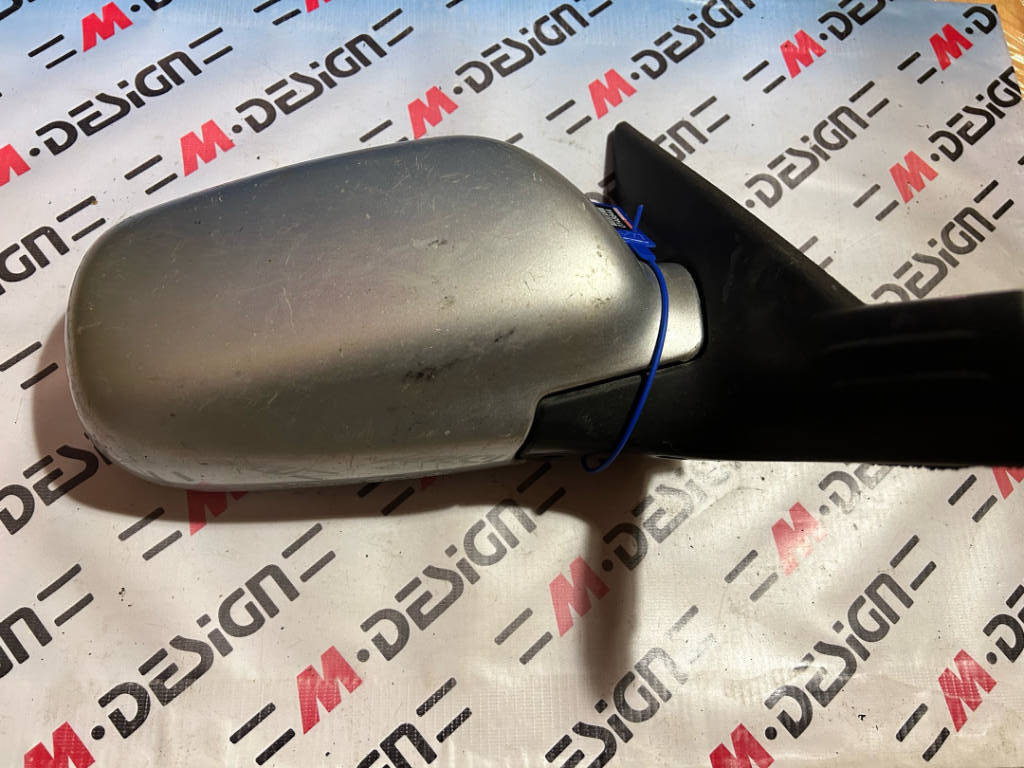 Зеркало заднего вида правое Subaru OEW5092