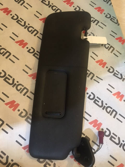 Солнцезащитный козырек с зеркалом Правый BMW E88 51167139446