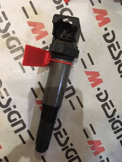 Катушка зажигания BMW E60 E85 E86 12137594938