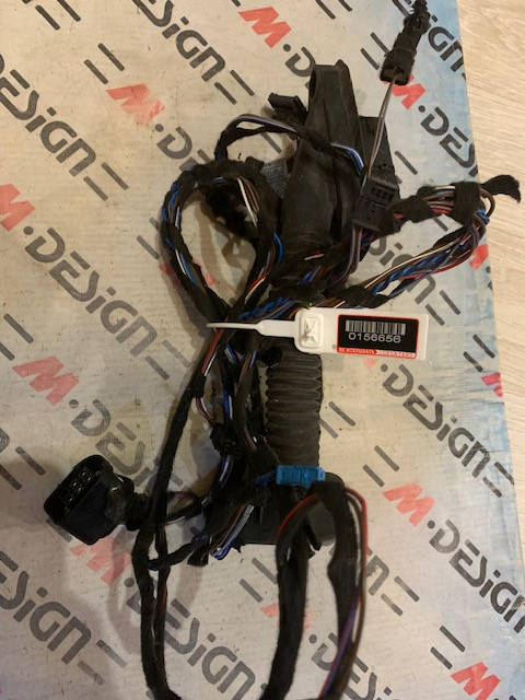 Проводка двери правой передней BMW E90 61129186576