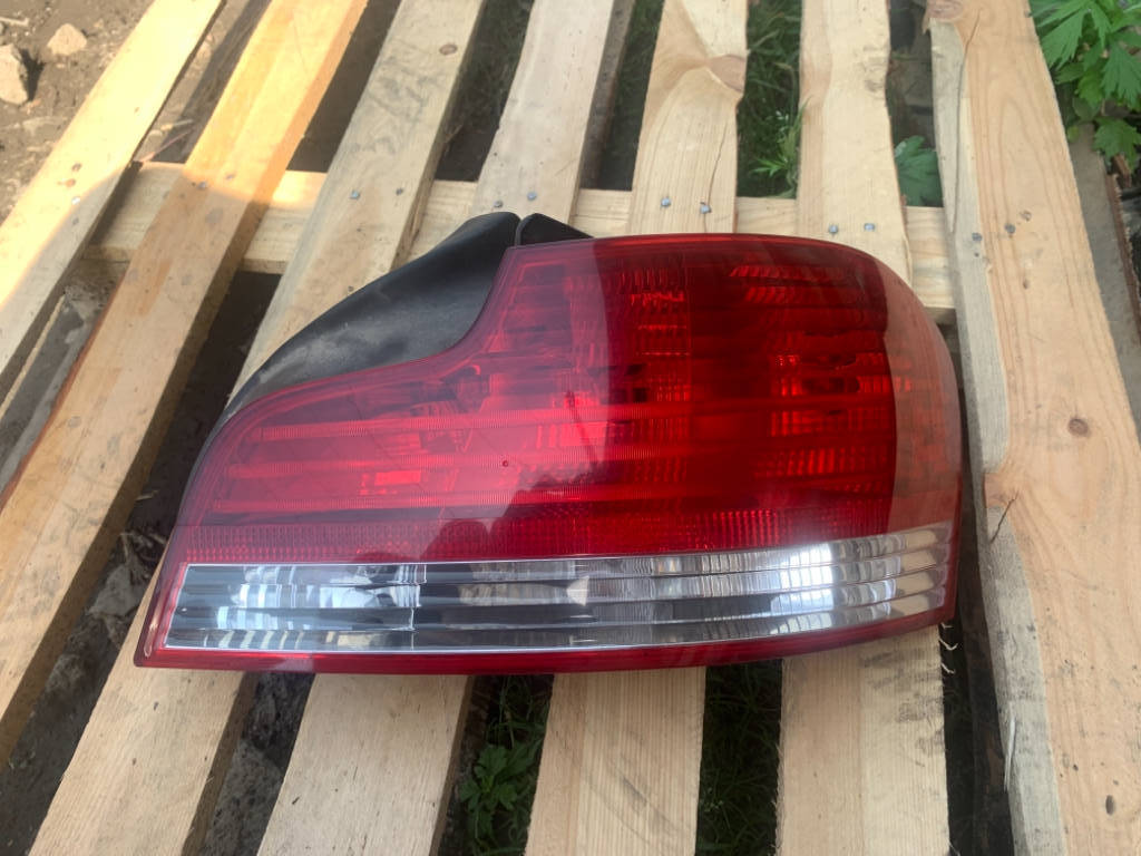 Стоп сигнал правый E82 E88 Bmw