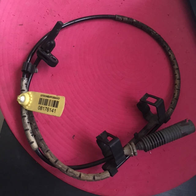 Датчик ABS задний BMW E82 34526870077