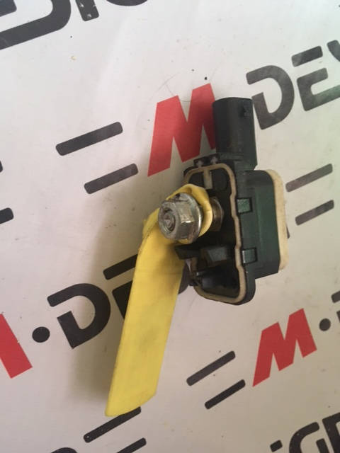 Датчик удара (в двери) Bmw F30 65779217711