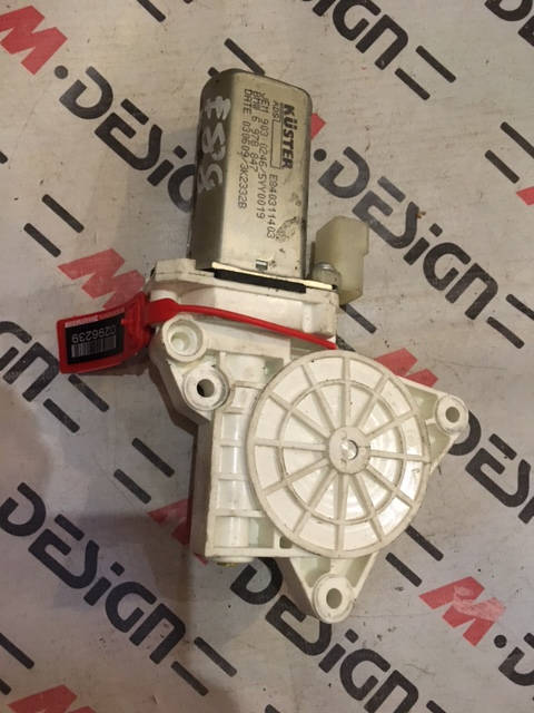 Привод стеклоподъемника Левый задний BMW E88 67626978847