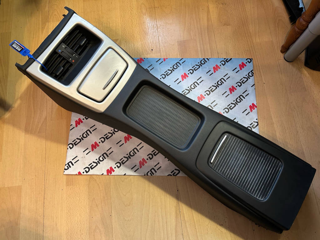 Задняя центральная консоль BMW E92 E93 51166963897