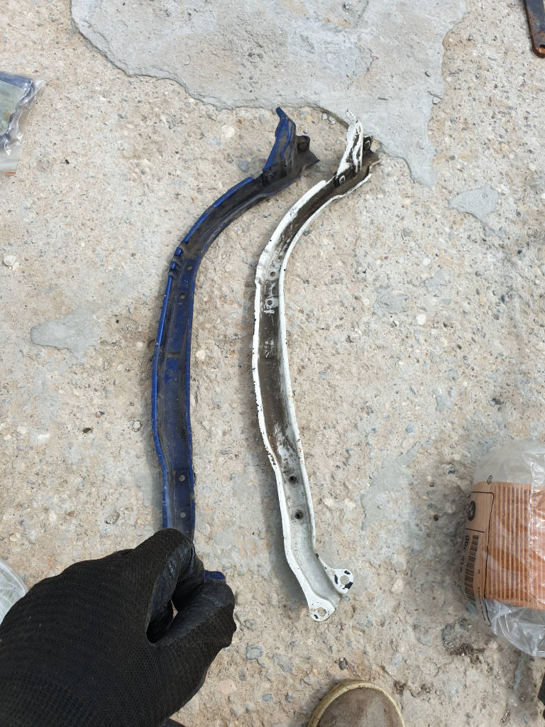 Планка под фару Toyota Altezza 2001 SXE10 3SGE