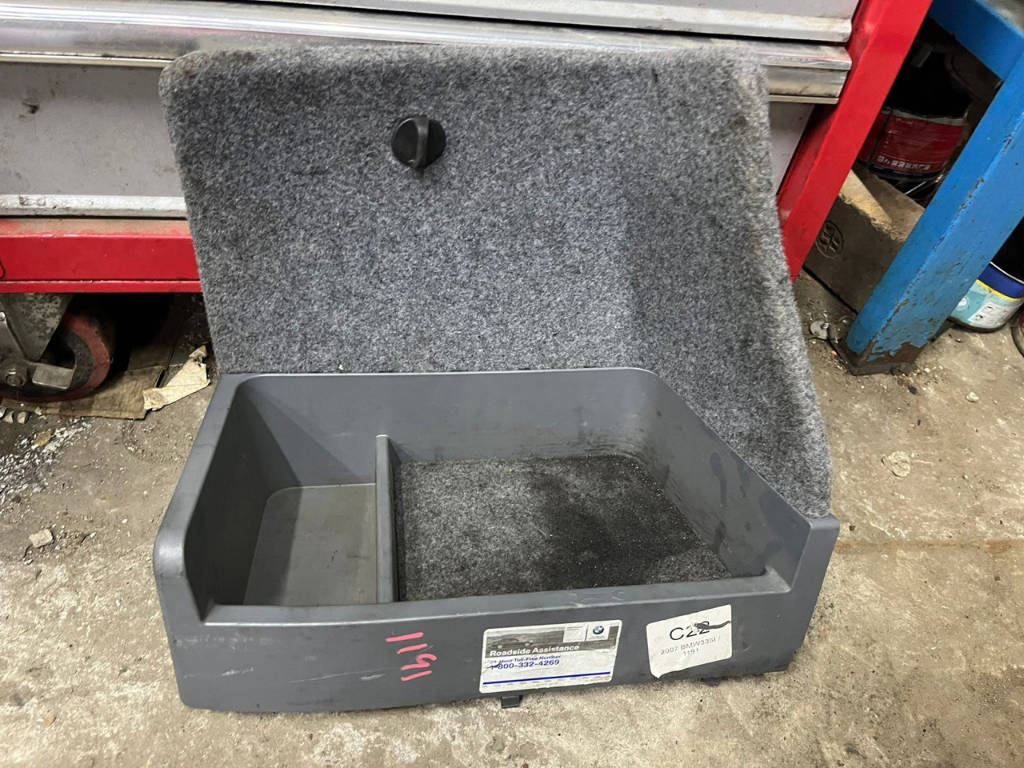 Крышка батареи 12 В 40 Ач BMW 51477070520