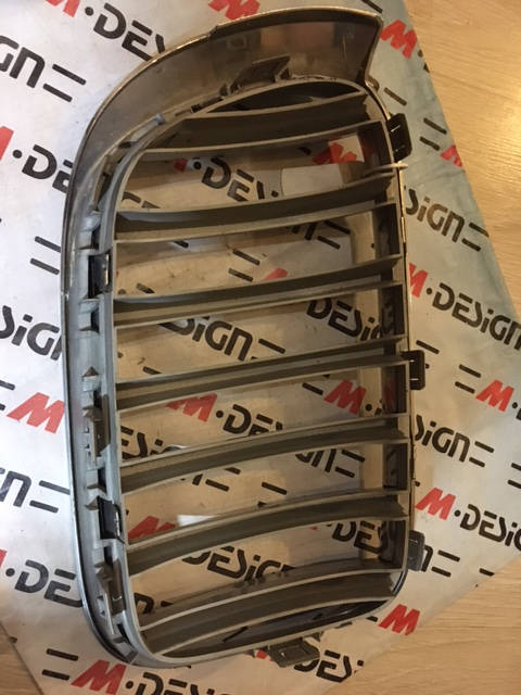 Декоративная решетка радиатора левая BMW F25 51117210725
