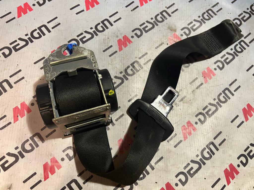 Ремень плечевой центральный задний BMW E90