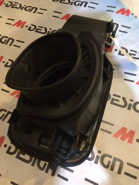 Защитный кожух лючка бензобака BMW 1-Series E82 E88 N55B30 51177166762