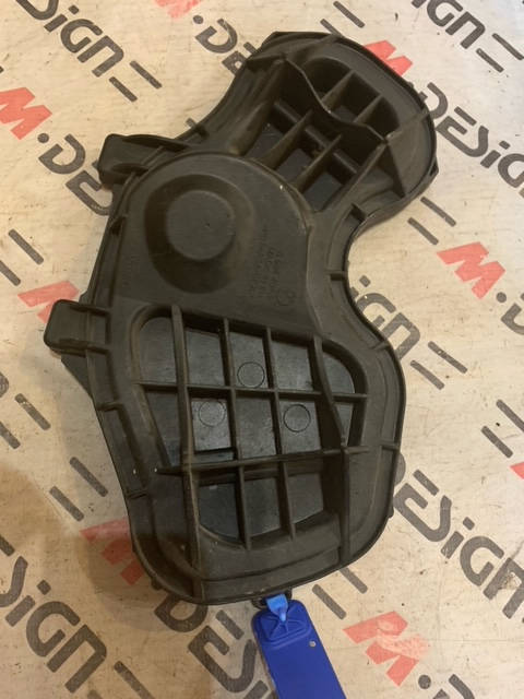 Крышка фары Правая BMW E82 E88 63126924494