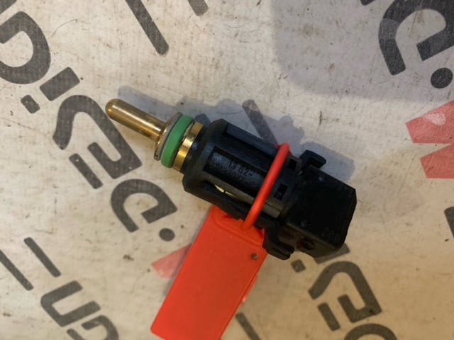 Датчик температуры охлаждающей жидкости BMW F30 13621433077