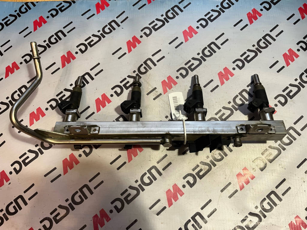 Топливная рейка/ форсунки Bmw 13537506158