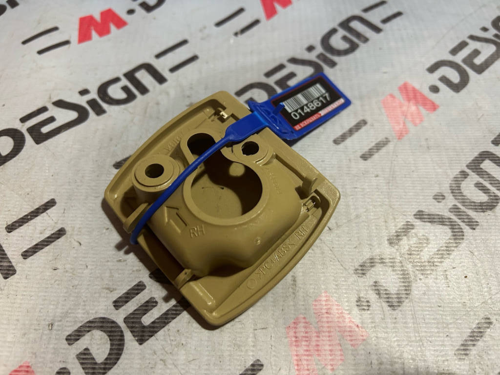 Накладка подвески разделительной сетки Правая Задняя BMW F25