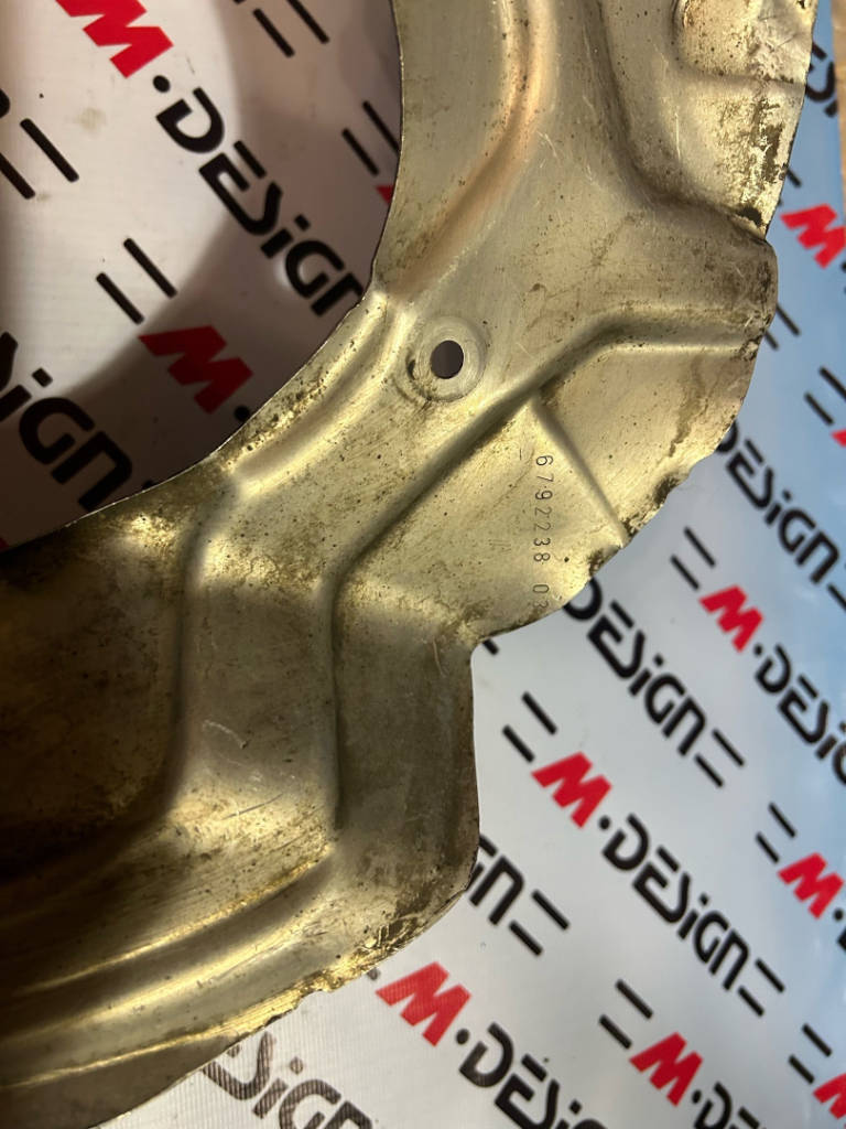 Защитный кожух Правый bmw 34116792238