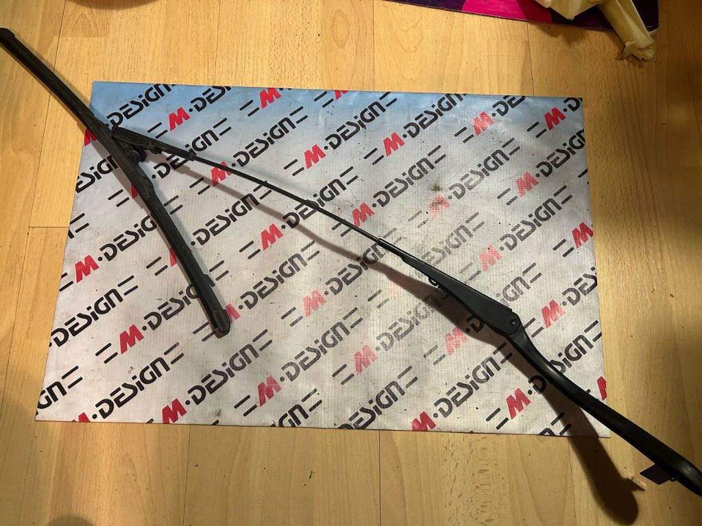 Рычаг стеклоочистителя сторона пассажира Bmw