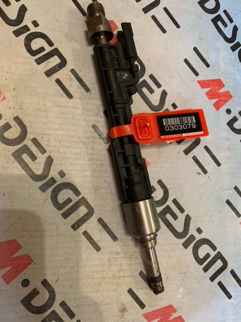 Форсунка топливная BMW F20 F30 N55 13647639994