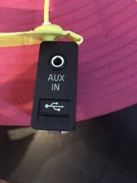 ГНЕЗДО USB/AUX-IN Bmw 1BMW F10 F30 F07 F02 61319129651