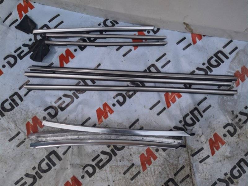 Молдинг на дверь  BMW 1-Series E82 N54B30