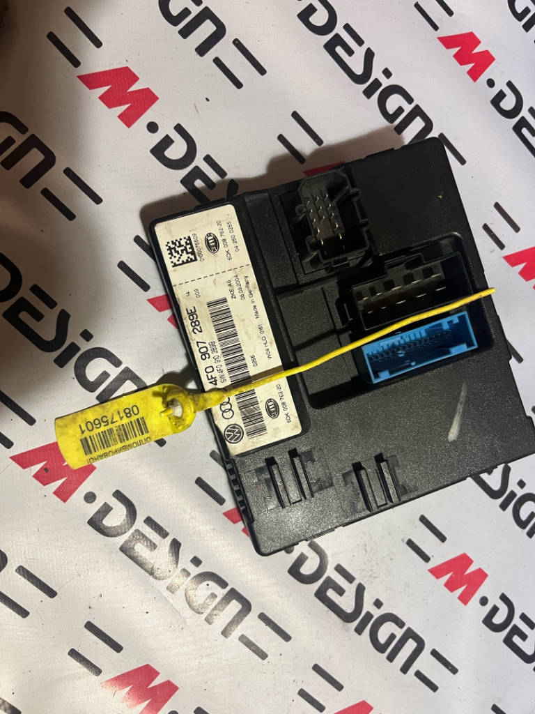 Блок комфорта Audi 4F0907289E