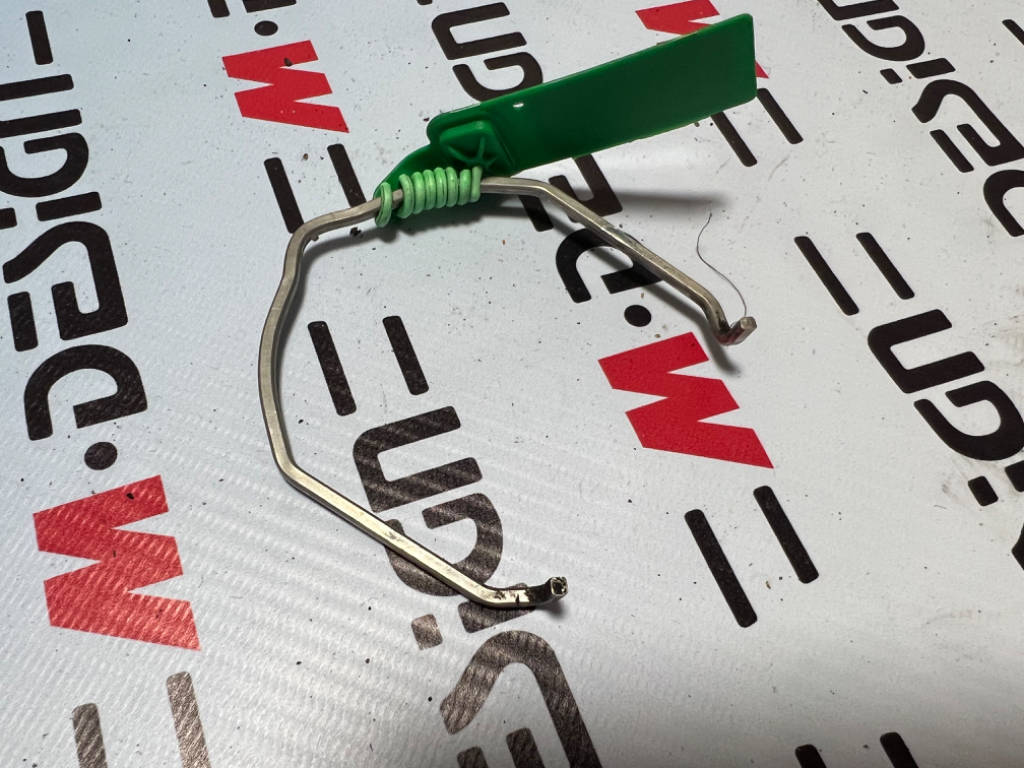 Пружинная скоба