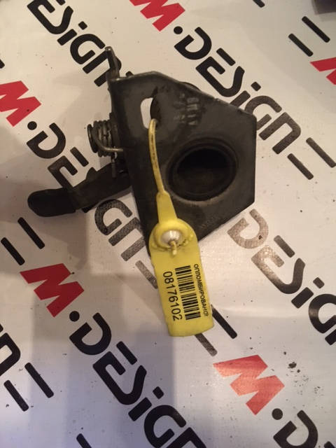 Крюк капота замка капота bmw x3 e83 51237034256