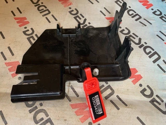 Щиток накладка электронного блока BMW F30 61359227645