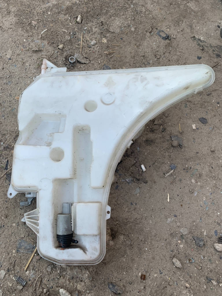 Бачок омывателя фар BMW 3-Series 2009 E92 N54B30