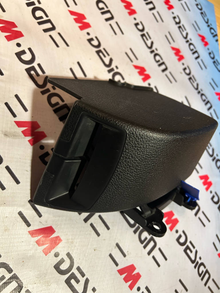 Накладка ремня безопасности левая Bmw 1 E82 51432996361