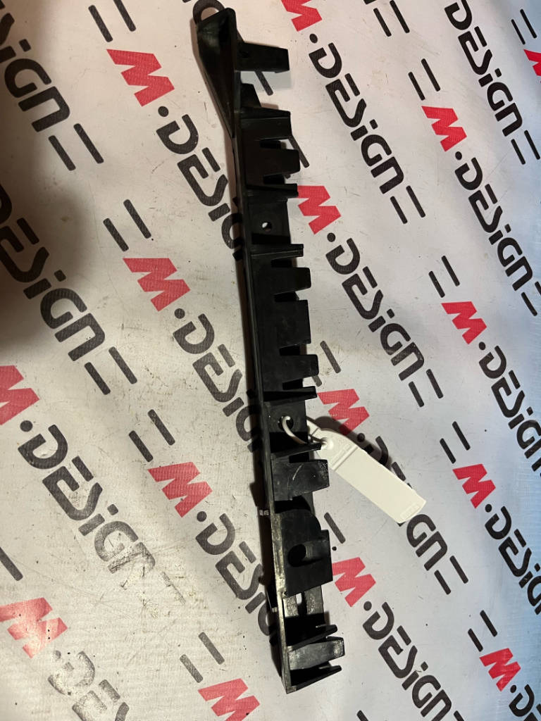 Планка крепления П bmw 51777118160