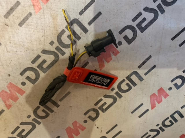 Разъем 2-контактный Датчика удара BMW F30