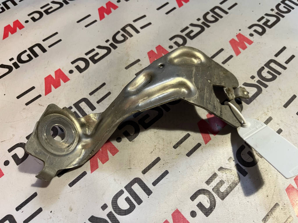 Кронштейн облицовки днища Ср BMW 51757125441