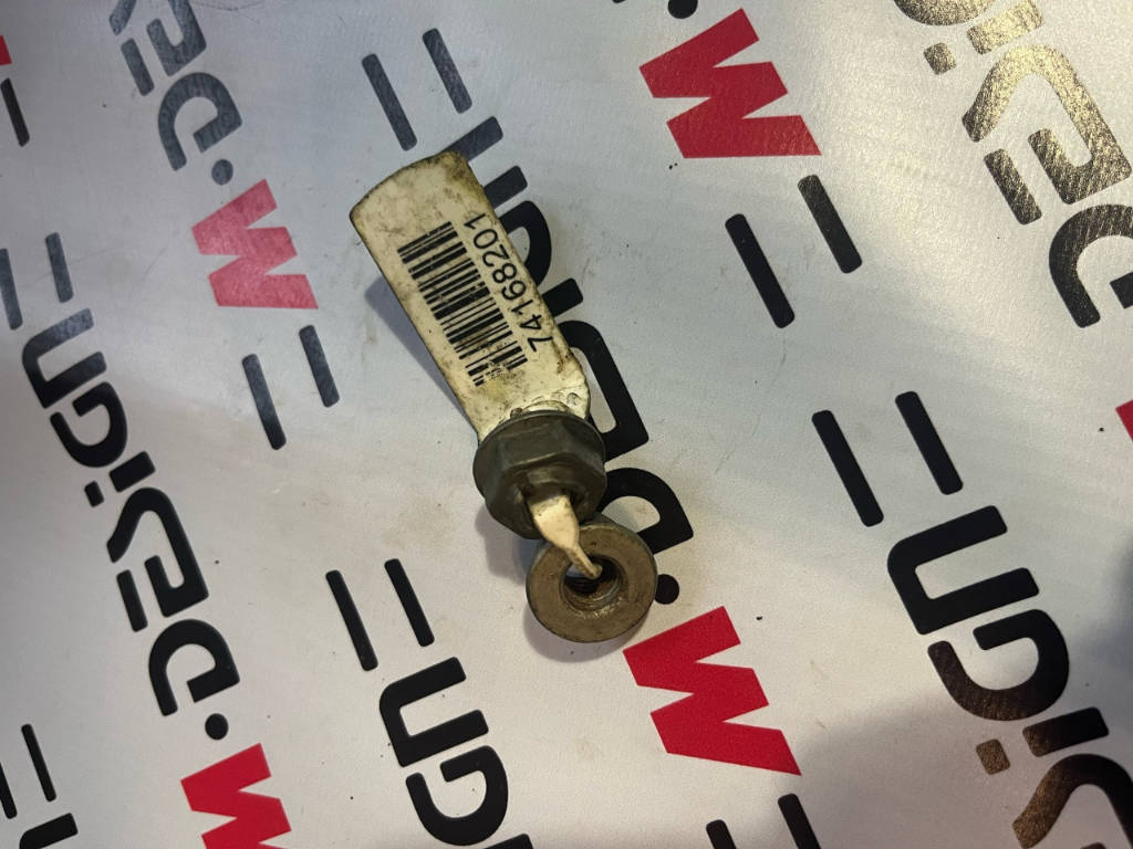 Гайка шестигранная с фланцем 33506784003