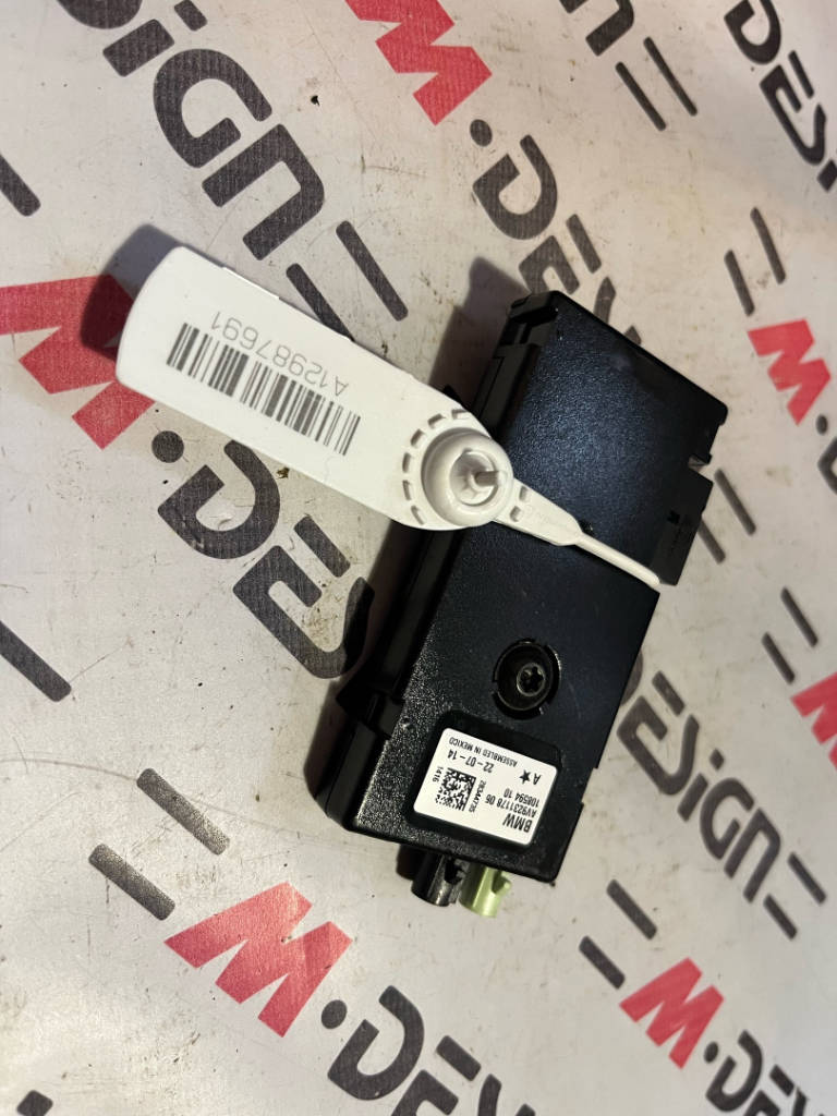 Антенный усилитель AM/FM BMW 65209231178