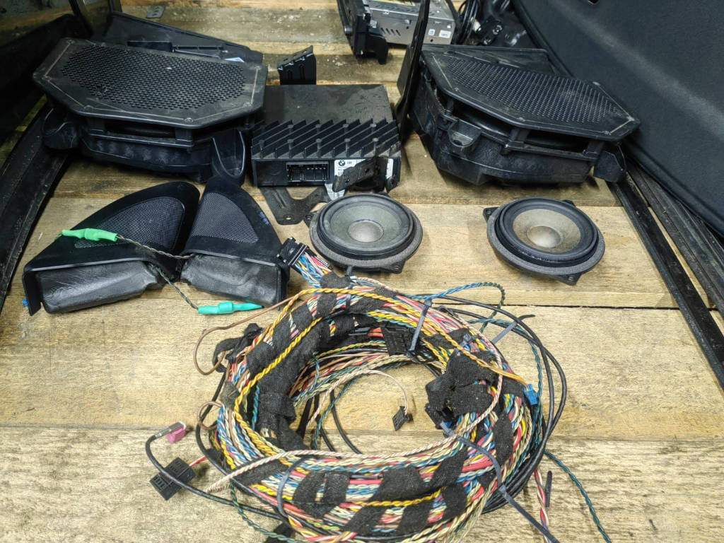 Музыка hi-fi bmw E82