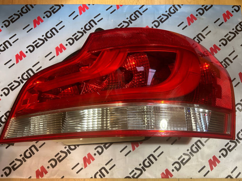 Фонарь задний правый и левый BMW e82 e88 63217273428 63217273427