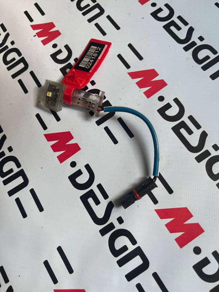 Подсветка ручки двери Л BMW 63177277447