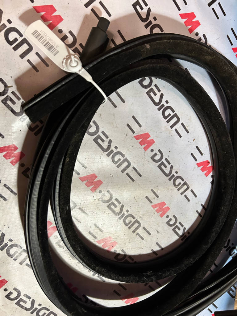 Защитная окантовка дверного проема Зд bmw 51727060288